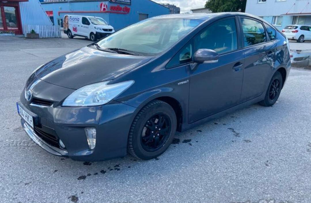 Toyota prius 2013