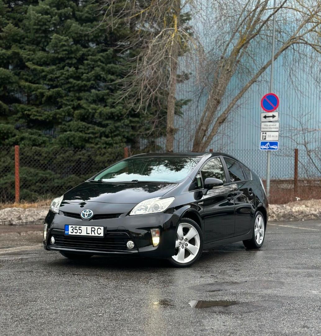 Toyota prius 2014